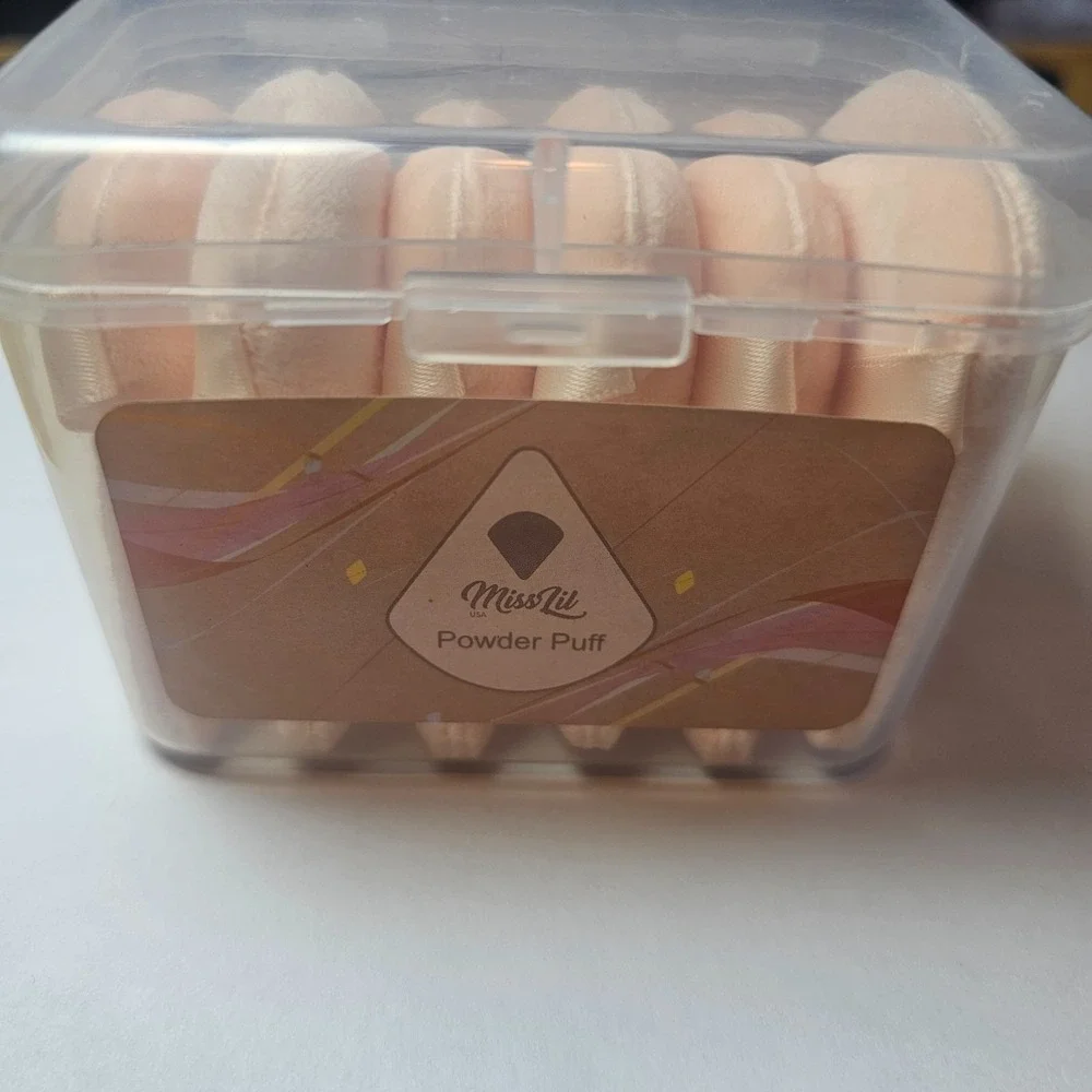 Miss Lil 6-Piece Powder Puff Make-up Set Peach cream NIB